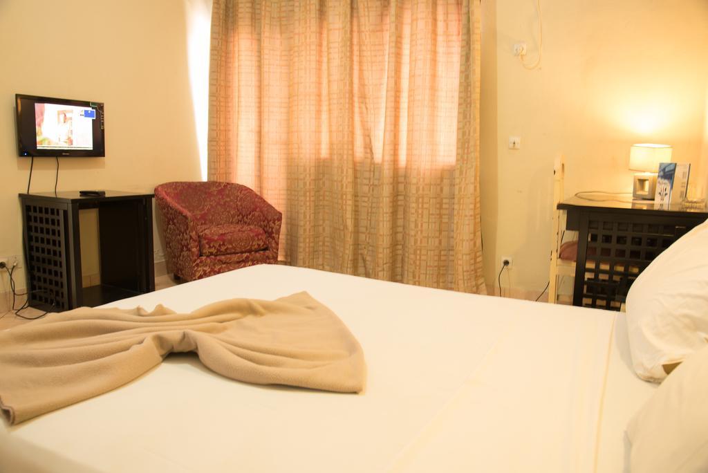 Hotel Beausejour Mirabel Bonabéri Dış mekan fotoğraf